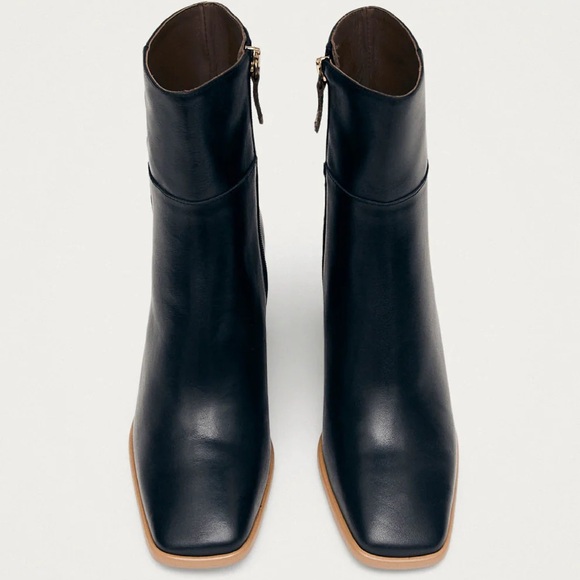 ALOHAS West Vintage Black Leather Ankle Boots - Picture 12 of 15